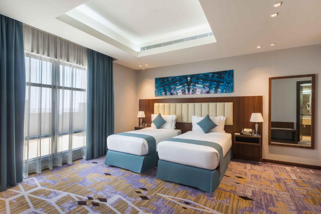 Art View - Convention & Exhibition Center Hotel 4*