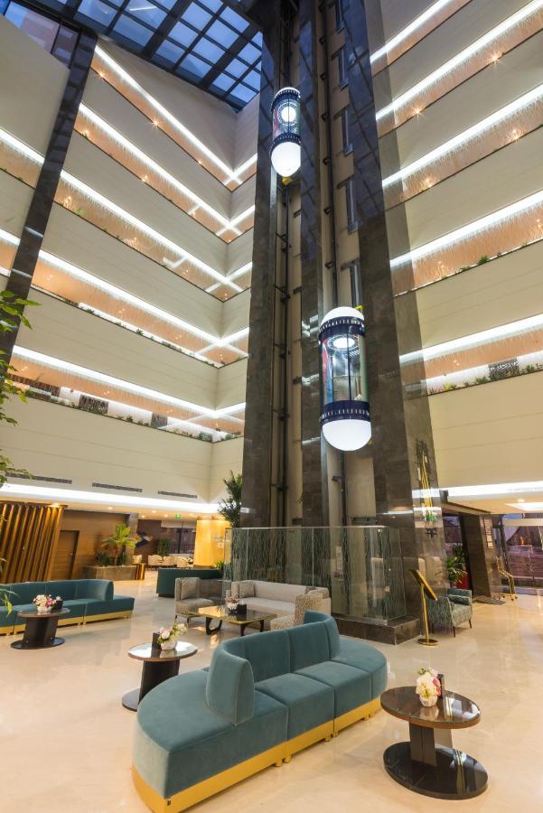 Art View - Convention & Exhibition Center Hotel 4*